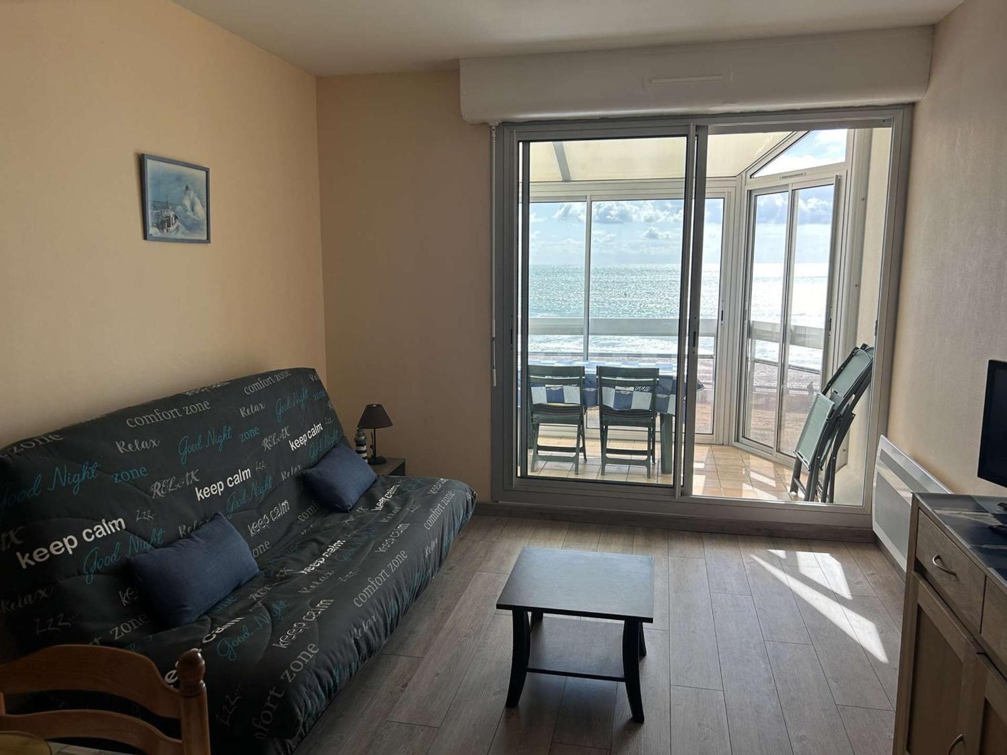 Appartement 2 Pieces Avec Balcon Et Parking A Saint-Gilles-Croix-De-Vie - Fr-1-224-39 外观 照片
