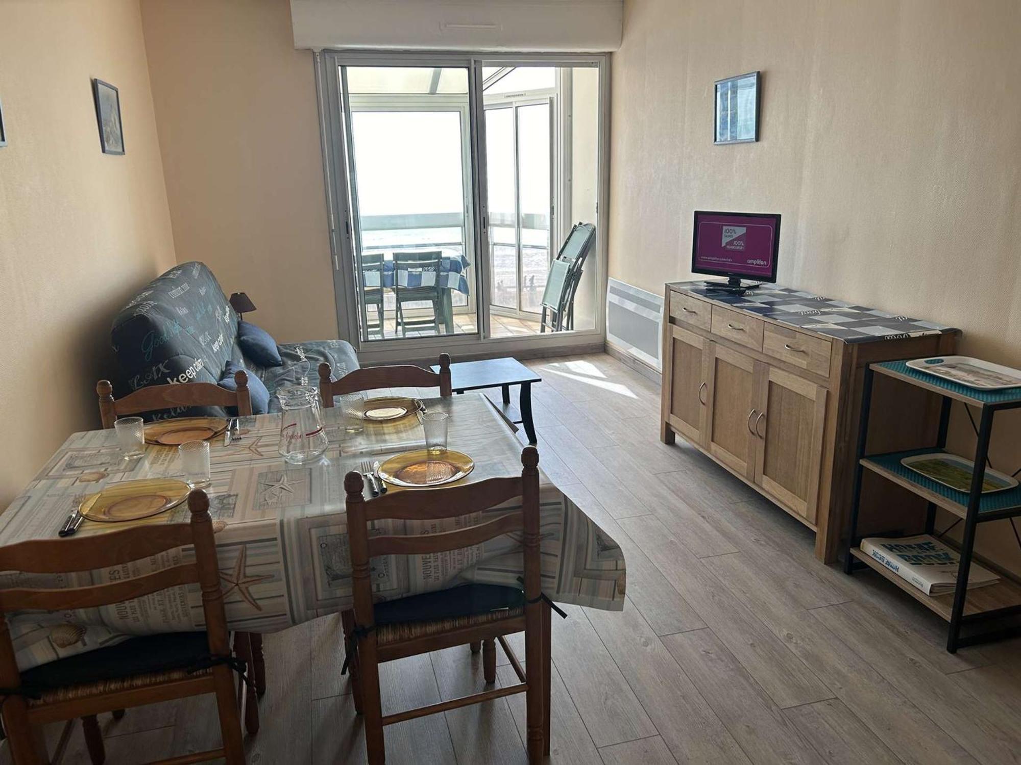 Appartement 2 Pieces Avec Balcon Et Parking A Saint-Gilles-Croix-De-Vie - Fr-1-224-39 外观 照片